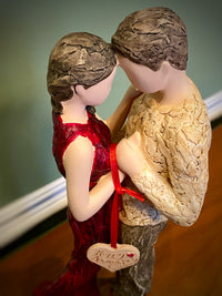 Happy Anniversary Figure