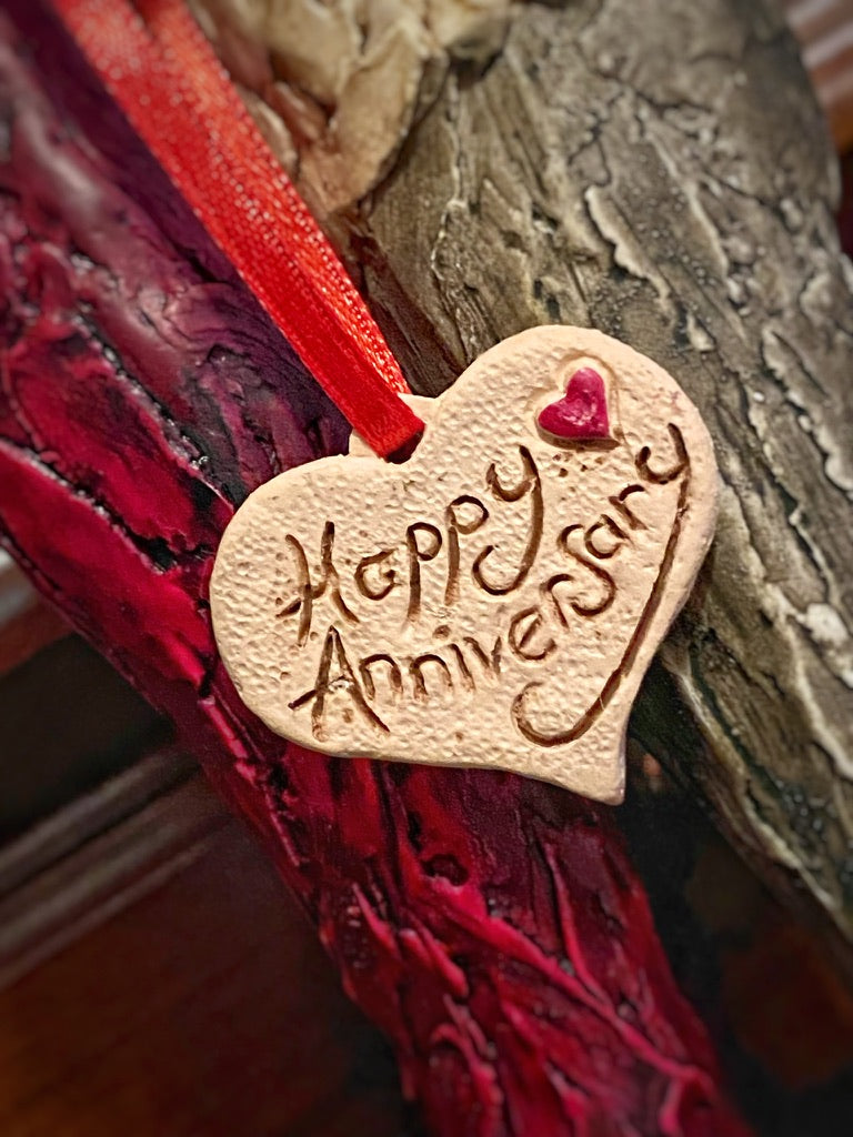 Happy Anniversary Figure